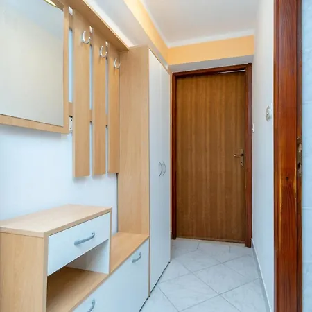 Daire With Parking Space Mrljane, - 20056